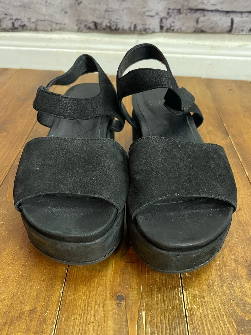 Eileen Fisher black leather platform sandals size 7.5